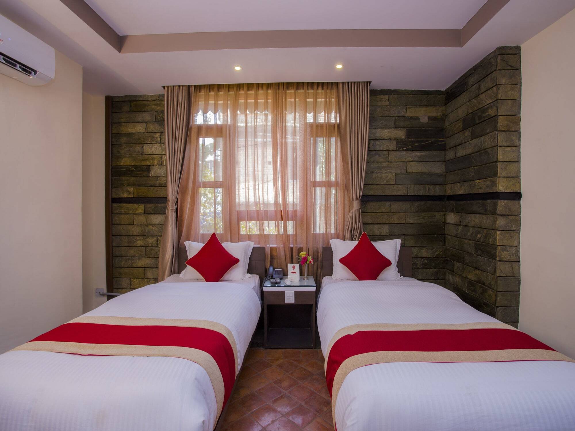 Oyo 235 Hotel Goodwill Patan Kültér fotó